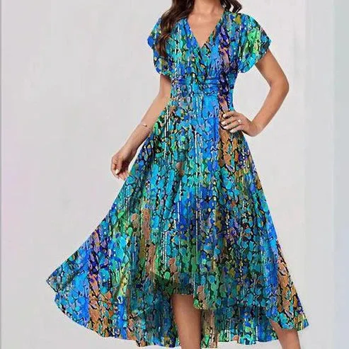 Avery | Charming Midi Dress